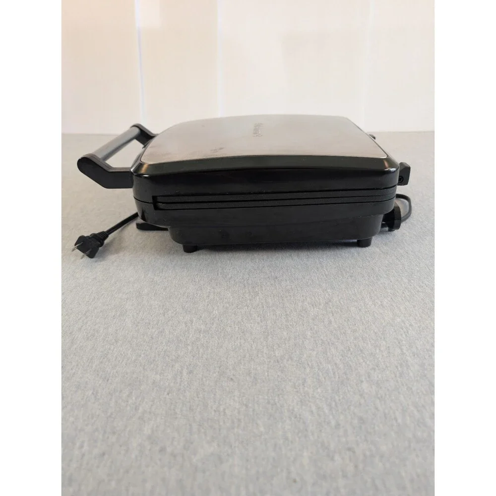 Cuisinart WAF-150 4-Slice Belgian Waffle Maker Non-Stick Indicator Light